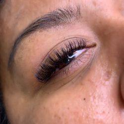 Maddy Blake Skincare - Hybrid lashes