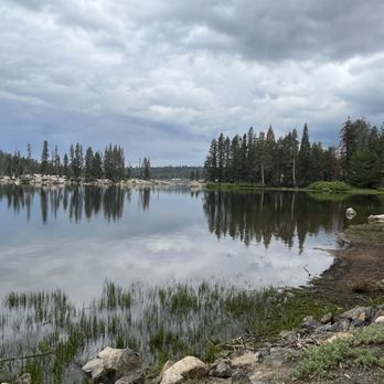Lake Alpine - Campgrounds Near Me - Bear Valley, California