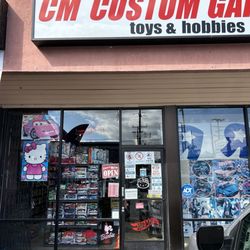 CM Custom Garage - Store entrance