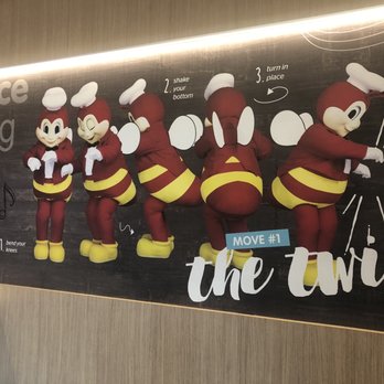 Jollibee - Fast Food Near Me - North York, Alberta