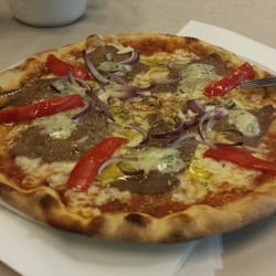 Villa Paradiso - Italienske Delikatesser - Pizza was awesome, and quite large.