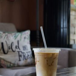Rendez-Vous Cafe - Brûlée latte iced