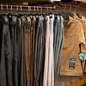 Elevate Mountain Lifestyles - Men's Clothing Near Me - Creston, British Columbia Elevate Mountain Lifestyles - Men's Clothing Near Me - Creston, British Columbia