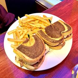 Welsch's Big Ten Tavern - Ruben was perfect.