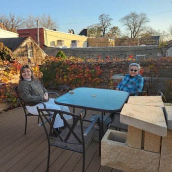 Ray's Bucktown Bed and Breakfast - The patio - Bed & Breakfast Near Me - Chicago, Illinois