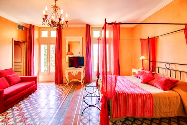 Hostellerie Château des Fines Roches by null