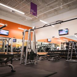 Anytime Fitness - Free Weights