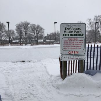 De Veaux Woods State Park - Free ice rink! No rentals or facilities but here if you have your own skates! - Parks Near Me - Niagara Falls, New York De Veaux Woods State Park - Free ice rink! No rentals or facilities but here if you have your own skates! - Parks Near Me - Niagara Falls, New York