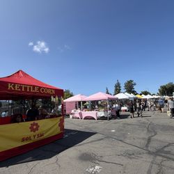 Blossom Hill Certified Farmers' Market - Inside