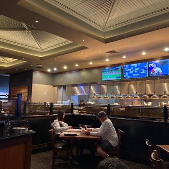 Claim Jumper Restaurants - Environment - American Near Me - Laughlin, Nevada