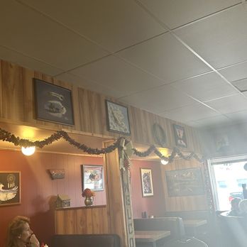 Bob N Kellis Cafe - Interior - Breakfast & Brunch Near Me - White Sulphur Springs, Montana Bob N Kellis Cafe - Interior - Breakfast & Brunch Near Me - White Sulphur Springs, Montana
