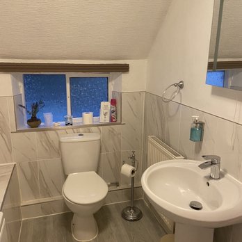 Bentley Brook Inn - Pubs Near Me