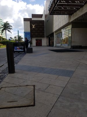 La Isla Cancún by null