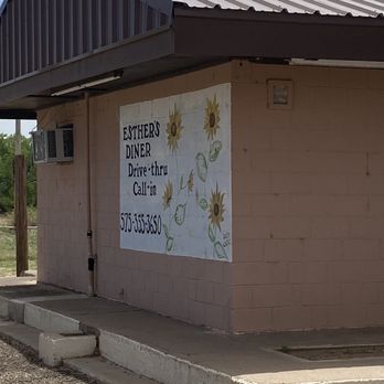 Esther's Family Diner - Sign - Diners Near Me - Fort Sumner, New Mexico