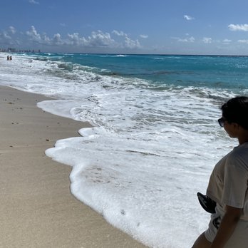 Hard Rock Hotel - Hotels Near Me - Cancún, ROO