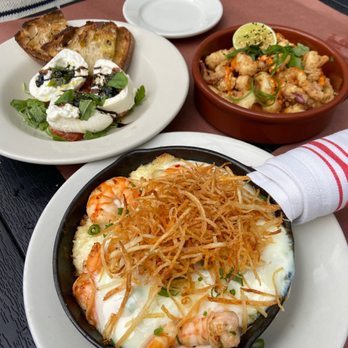 The Smith - Burrata, Shrimp & Grits, and Crispy Sesame Calamari - New American Near Me - New York, New York The Smith - Burrata, Shrimp & Grits, and Crispy Sesame Calamari - New American Near Me - New York, New York