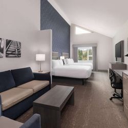 Best Western Prince George Downtown - Two Queen with Sofa