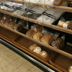 Van Yperen - Brood afdeling, ze verkopen ook belegde broodjes