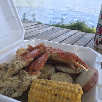 Grants Crabs, Seafood & Grille - Seafood Near Me - Largo, Florida Grants Crabs, Seafood & Grille - Seafood Near Me - Largo, Florida