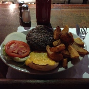 Donovan's Pub - The Real Deal...Dollar for Dollar the CHAMP in NYC!!! - Burgers Near Me - Woodside, New York