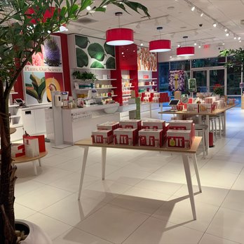 Clarins Factory Store - Cosmetics & Beauty Supply Near Me - Tulalip, Washington Clarins Factory Store - Cosmetics & Beauty Supply Near Me - Tulalip, Washington
