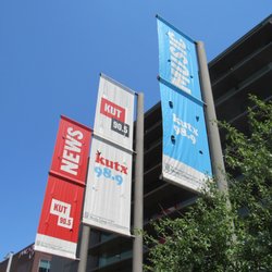KUT Radio 90.5 FM - KUT Banners