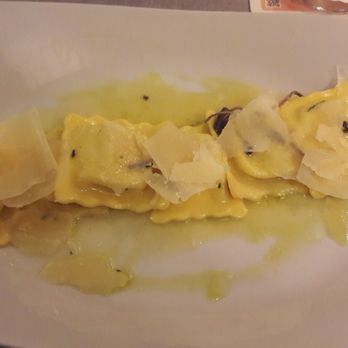 Villa Pompei - Tortellini gefüllt + Trüffel - Italian Near Me - Trebur, HE Villa Pompei - Tortellini gefüllt + Trüffel - Italian Near Me - Trebur, HE