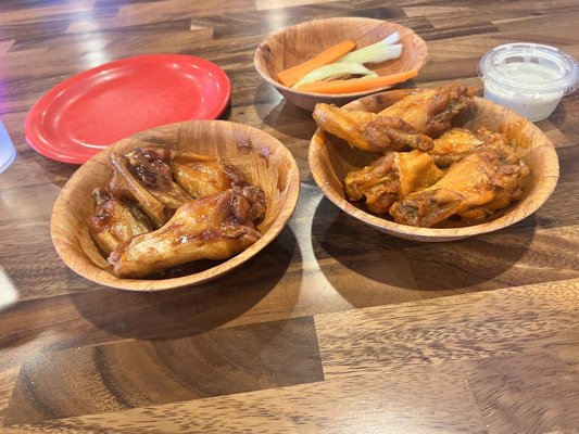 Duff's Famous Wings by null
