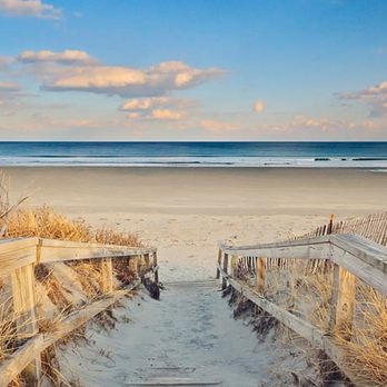 Seaglass Village - North Beach in Ogonquit is only 1 mile away! - Guest Houses Near Me - Wells, Maine Seaglass Village - North Beach in Ogonquit is only 1 mile away! - Guest Houses Near Me - Wells, Maine
