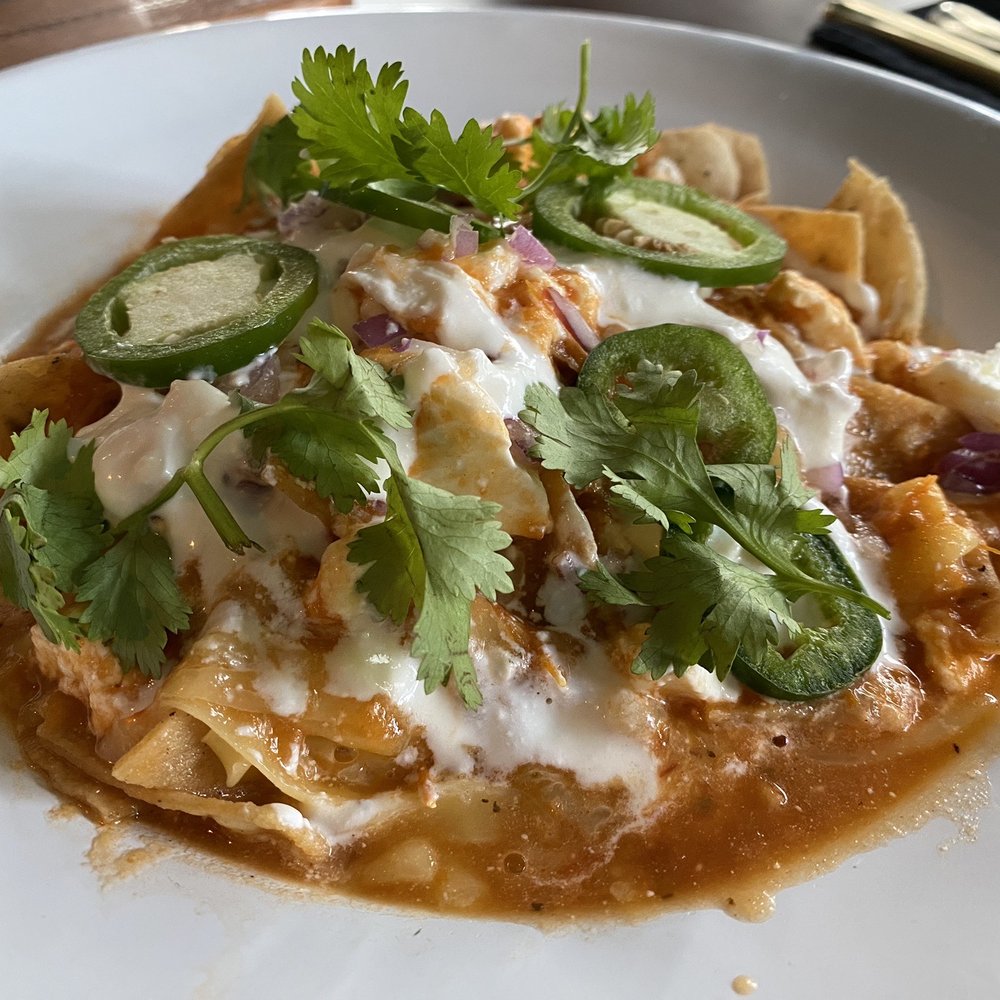 Chilaquiles con tres queso