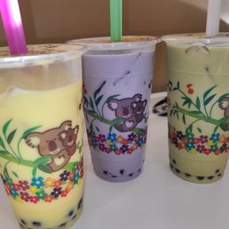 Pineapple with tapioca pearls, taro with tapioca pearls and green matcha with tapioca pearls