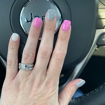 Spa Annabella - Nail Salons Near Me - Peru, Illinois