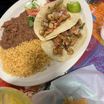 Yossies Cantina - Roy's Fish Tacos - Mexican Near Me - San Francisco, California Yossies Cantina - Roy's Fish Tacos - Mexican Near Me - San Francisco, California