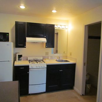 True North Motel - Kitchenette - Hotels Near Me - Colorado Springs, Colorado True North Motel - Kitchenette - Hotels Near Me - Colorado Springs, Colorado