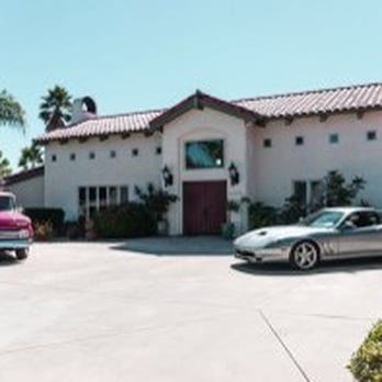 Estate D'Iacobelli - Beautiful villa to rent - Wine Bars Near Me - Fallbrook, California Estate D'Iacobelli - Beautiful villa to rent - Wine Bars Near Me - Fallbrook, California