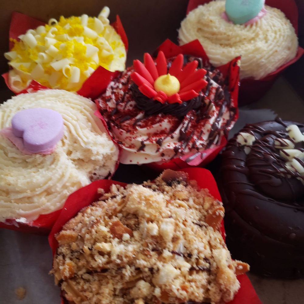 AmberDonia Bakery - Limencello, Rumchata, red velvet brownie and salted caramel cupcakes - Bakeries Near Me - Kingston, Pennsylvania