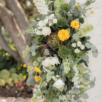 Enchanted Floral Dreams - Floral Designers Near Me - Upland, California