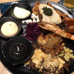 Ravintola Fat Lizard - Surf and turf platter