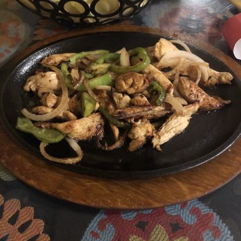 Carambas Spanish Inn Kitchen - Chicken fajitas - Mexican Near Me - Midland, Texas Carambas Spanish Inn Kitchen - Chicken fajitas - Mexican Near Me - Midland, Texas
