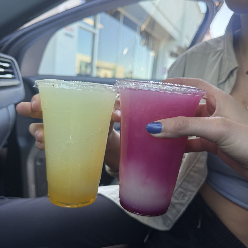 The Beach House - Specialty Blended Lemonades (mango, desert cactus) - Mexican Near Me - Phoenix, Arizona The Beach House - Specialty Blended Lemonades (mango, desert cactus) - Mexican Near Me - Phoenix, Arizona