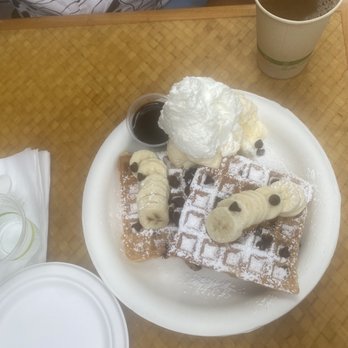 Waffle and Berry - Waffles Near Me - Honolulu, Hawaii