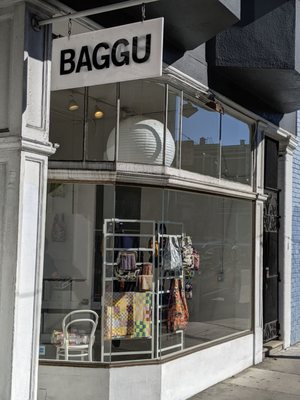 BAGGU San Francisco by null