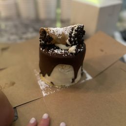 Cannoli Cake