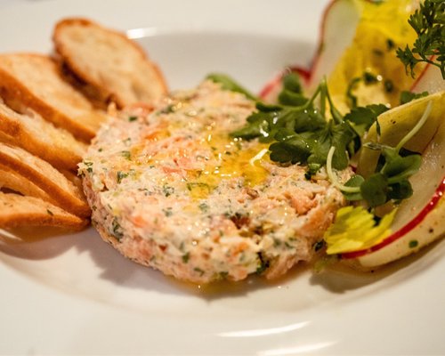 The Mountain House by null