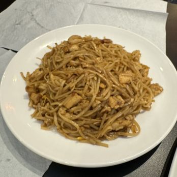 Vel Asian Cuisine - 66. Chow Mein (minus veggies, for the kids), chicken and egg - Japanese Near Me - Indianapolis, Indiana Vel Asian Cuisine - 66. Chow Mein (minus veggies, for the kids), chicken and egg - Japanese Near Me - Indianapolis, Indiana