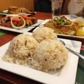 Max's Restaurant - Dillingham - Yummy garlic rice! - Filipino Near Me - Honolulu, Hawaii Max's Restaurant - Dillingham - Yummy garlic rice! - Filipino Near Me - Honolulu, Hawaii