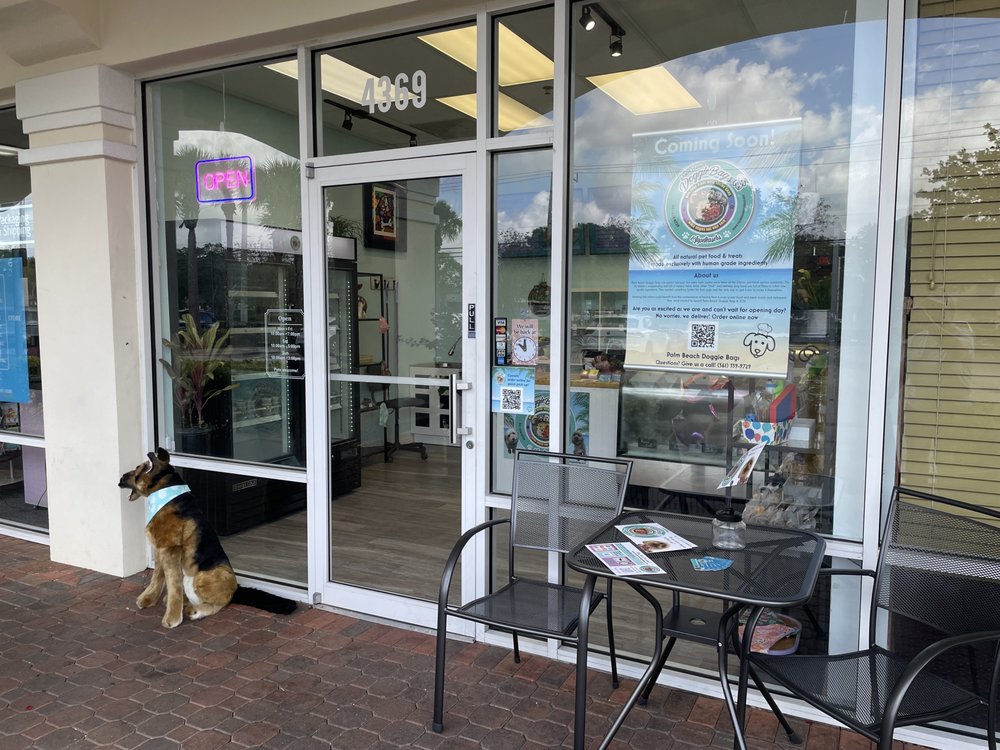 Palm Beach Doggie Bags Image