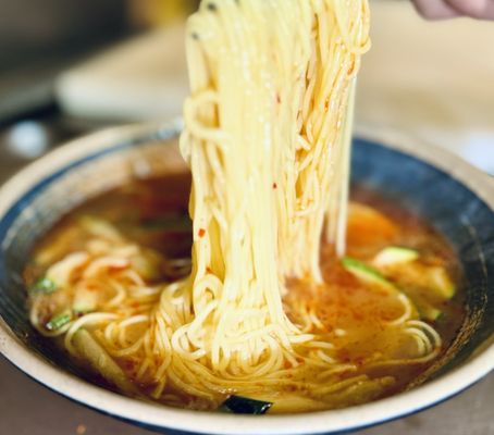Yi Pin Chuan by null