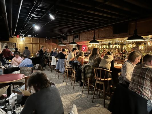 The Earle Restaurant by null