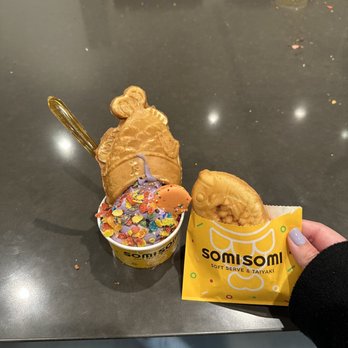 Somisomi - Upside down and taiyaki - Ice Cream & Frozen Yogurt Near Me - San Francisco, California Somisomi - Upside down and taiyaki - Ice Cream & Frozen Yogurt Near Me - San Francisco, California